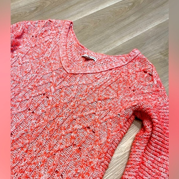 Orange Salmon Knitted AMERICAN EAGLE Longsleeve Vneck Sweater. XSmall - Picture 2 of 9